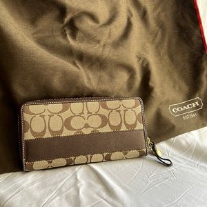 Coach wallet